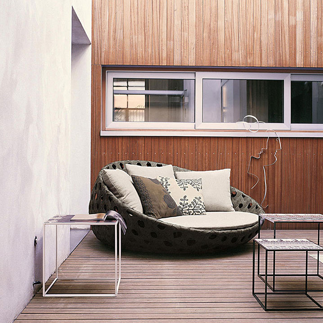 Elysia Rattan Round Outdoor Daybed with sofa bed couch cover