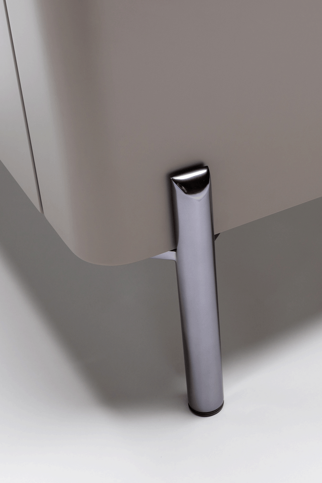 Inverno Side Table