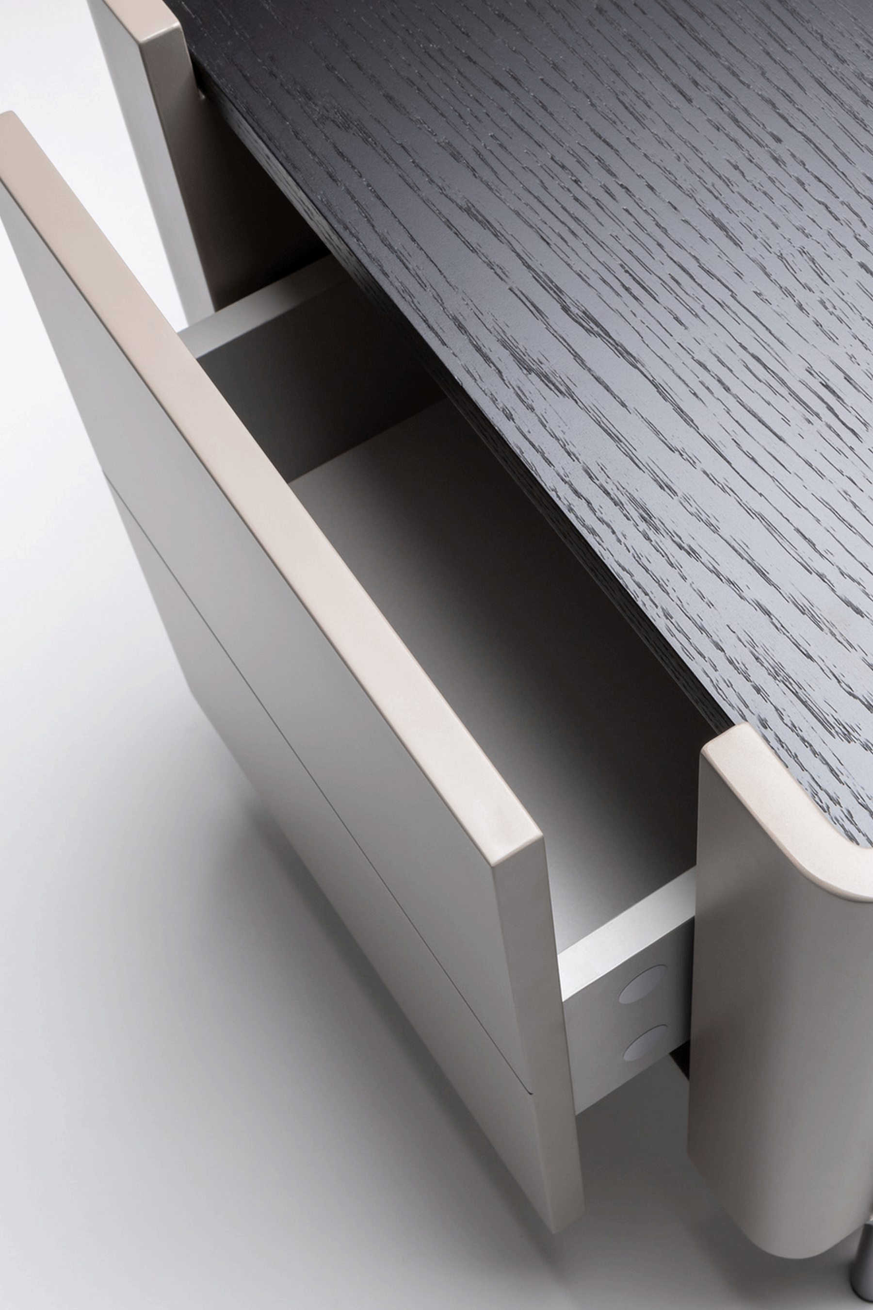 Inverno Side Table