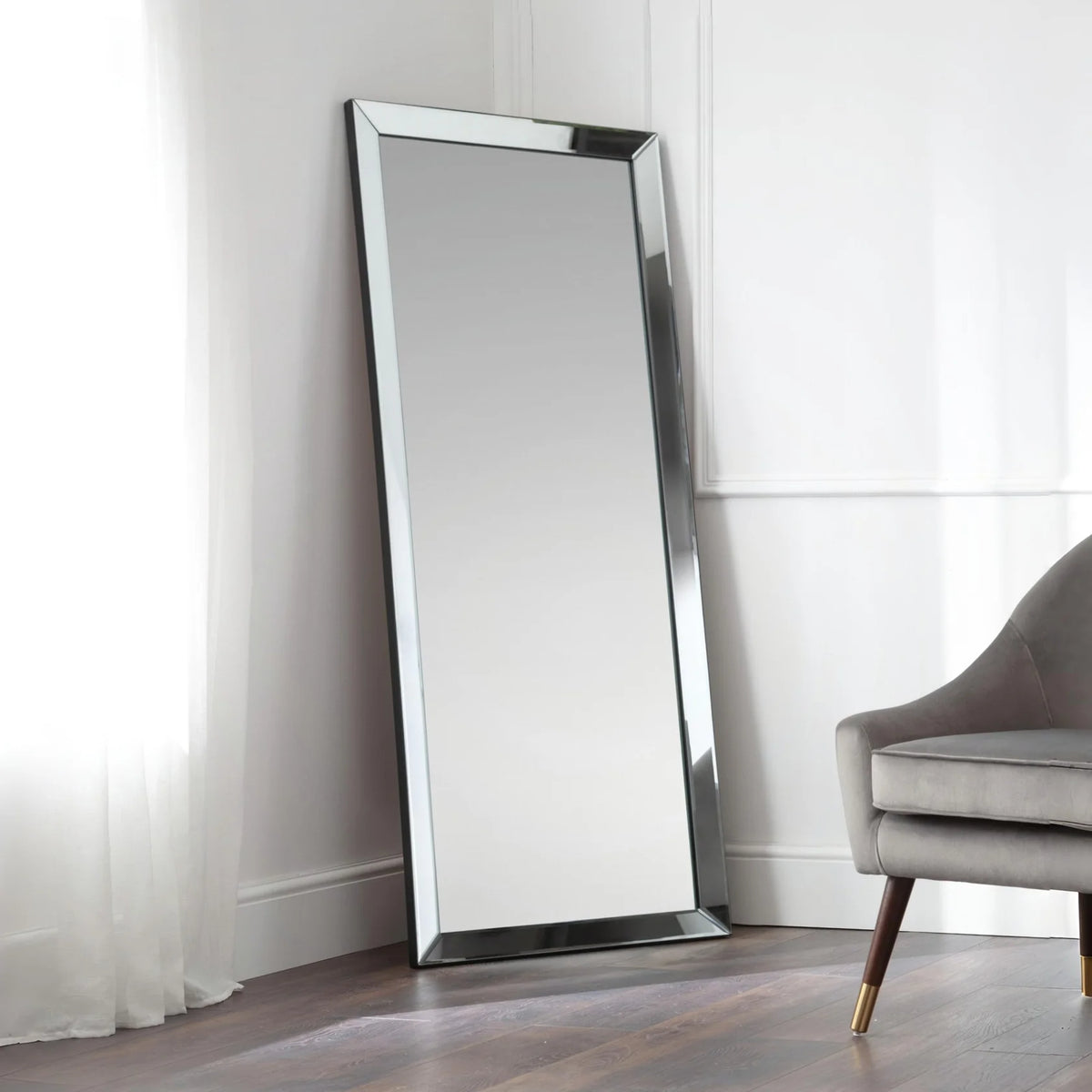 Mirror Iconic abode