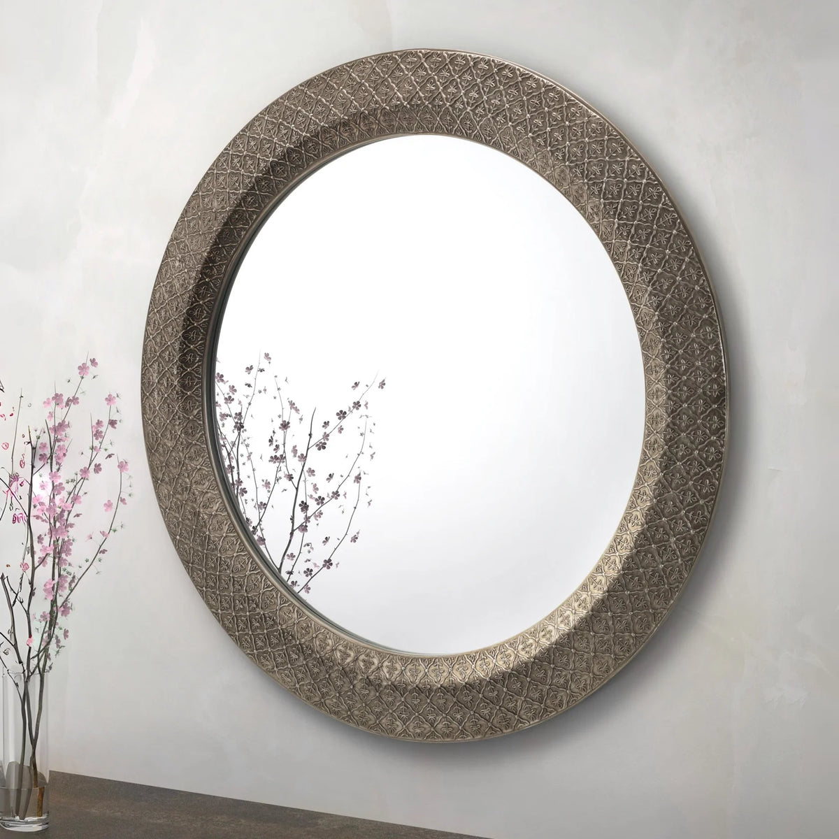 Mirror iconic abode