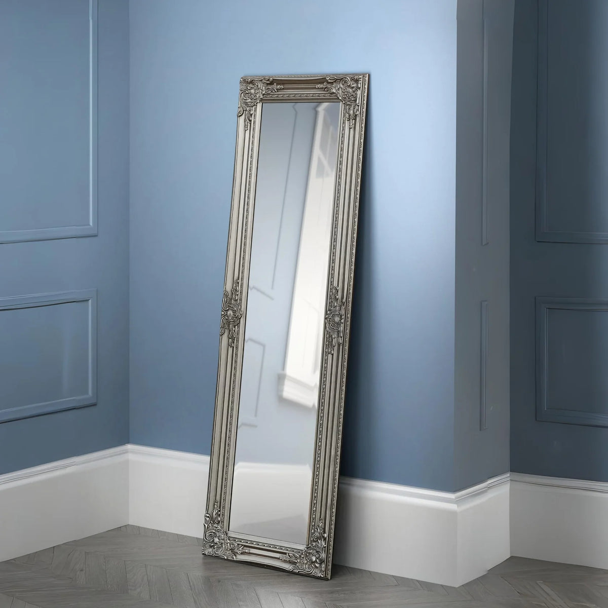 Mirror iconic abode