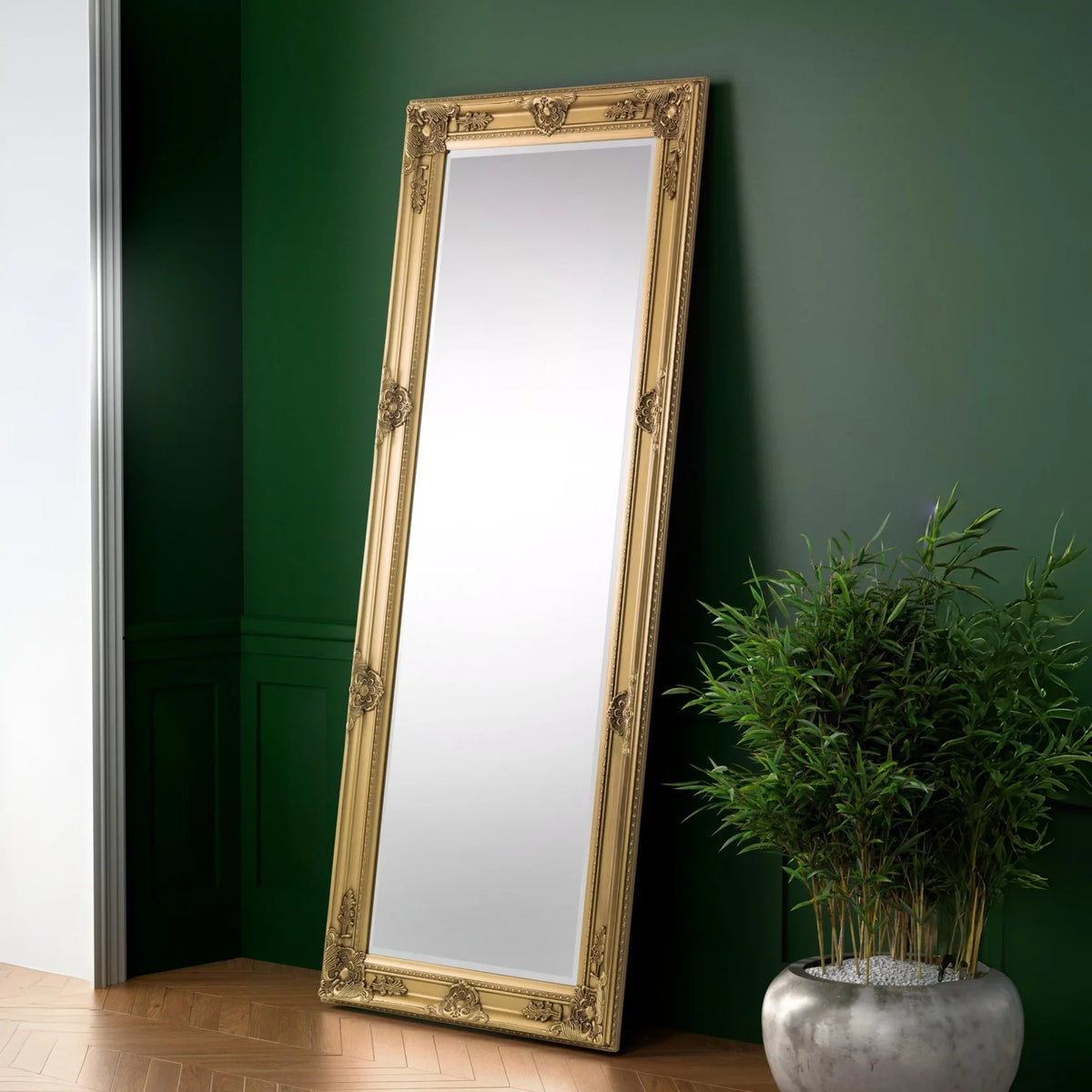 Mirror Iconic abode