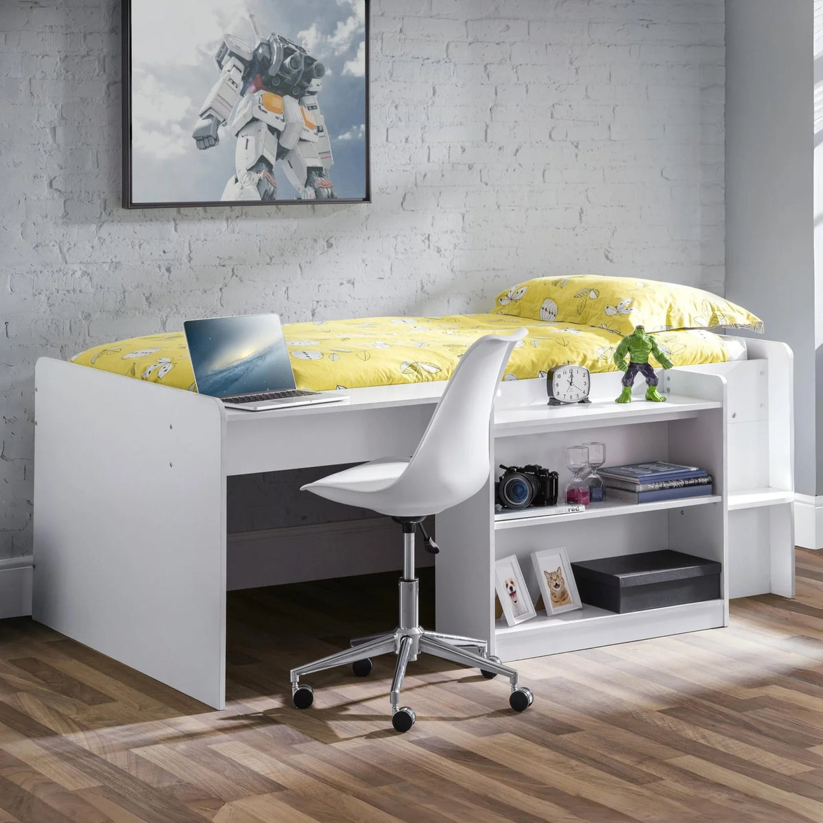 Bed  Iconic abode