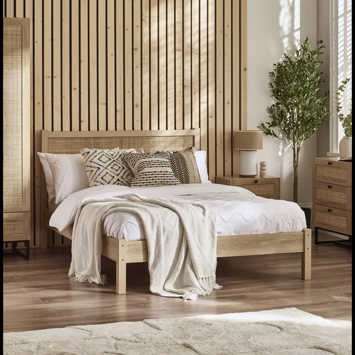 Bed Iconic Abode