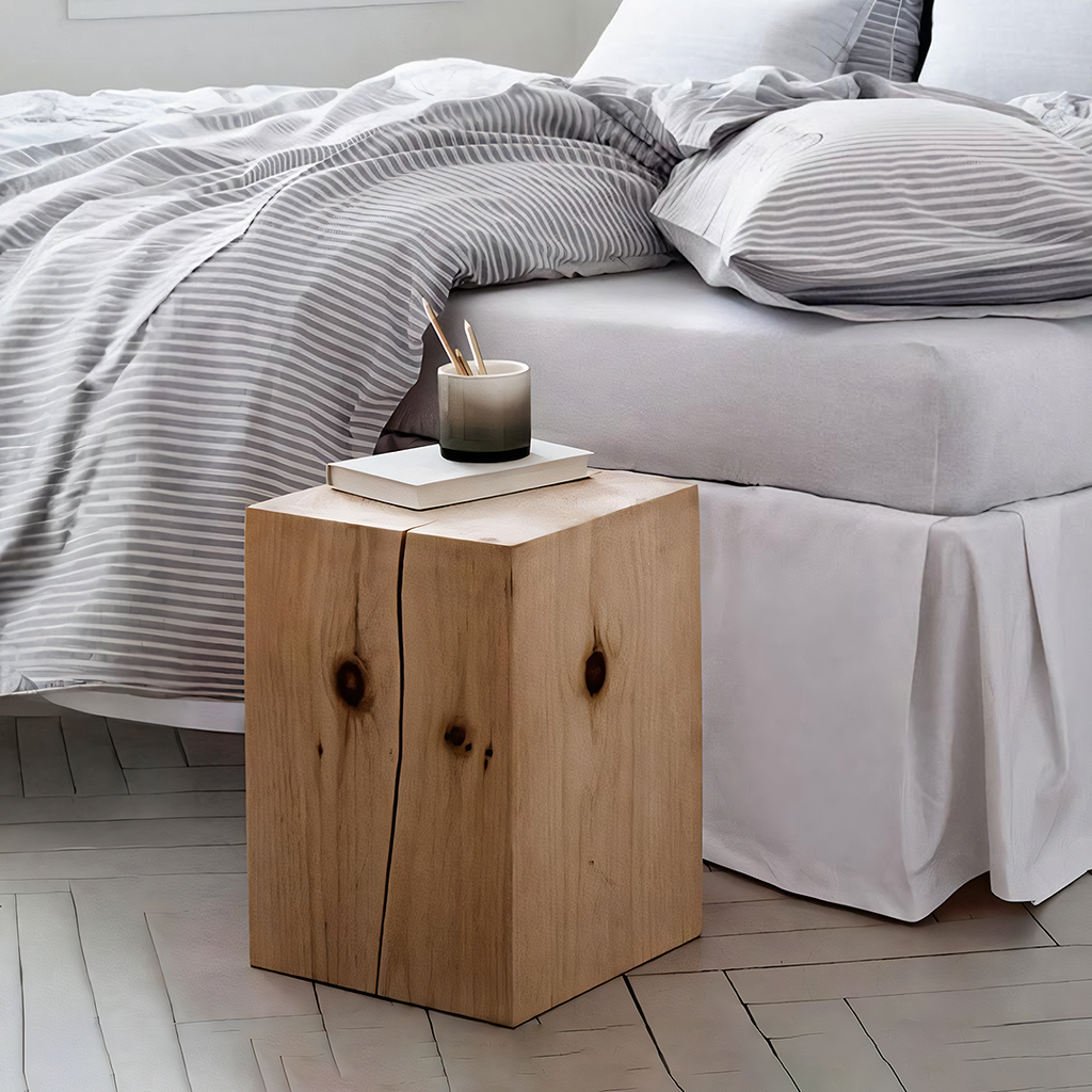 R56 Square Side Table, Solid Wood, Oak-Weilai Concept-Weilai Concept