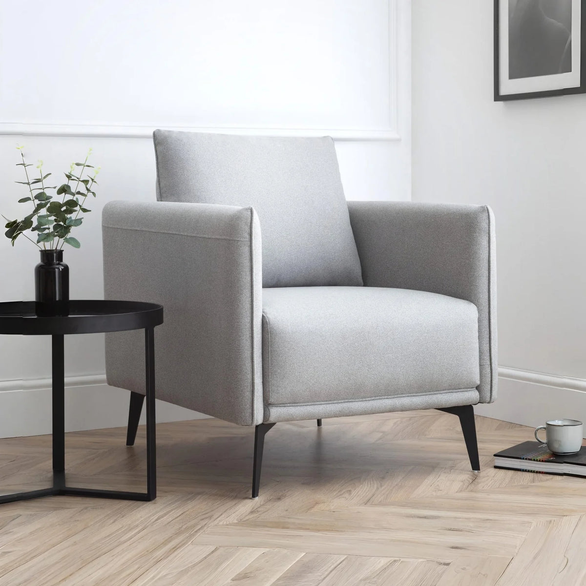 Chair iconic abode