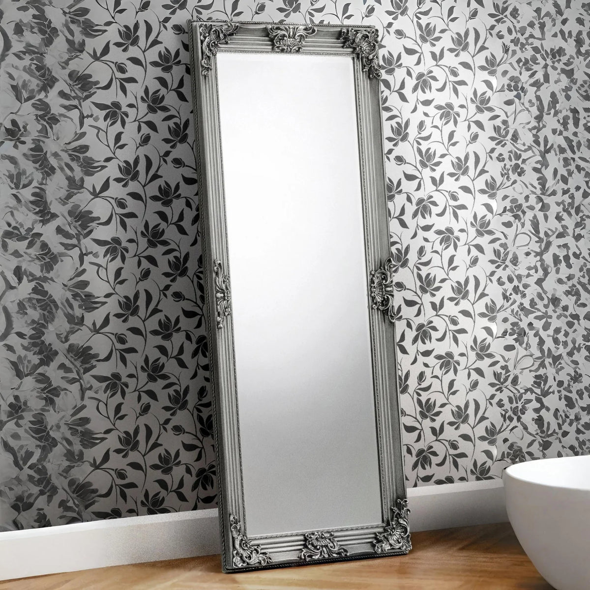 Decorative floor mirror Iconic abode.