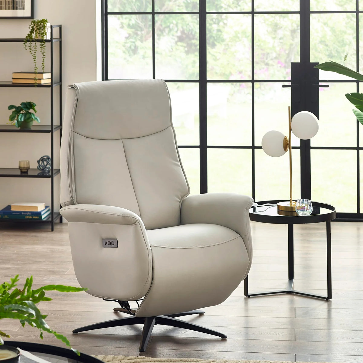 Chair Iconic abode