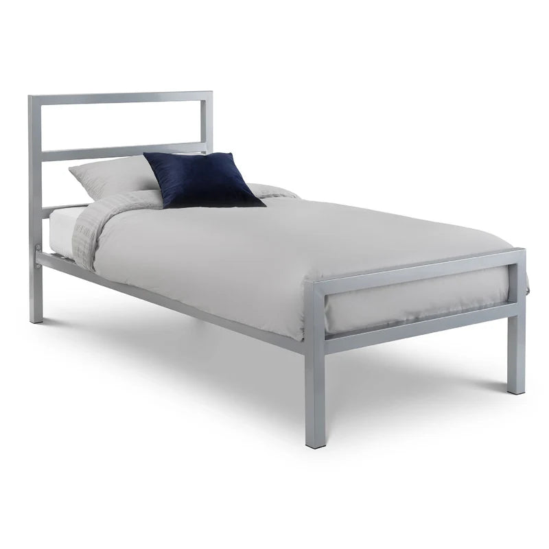 Bed Iconic abode