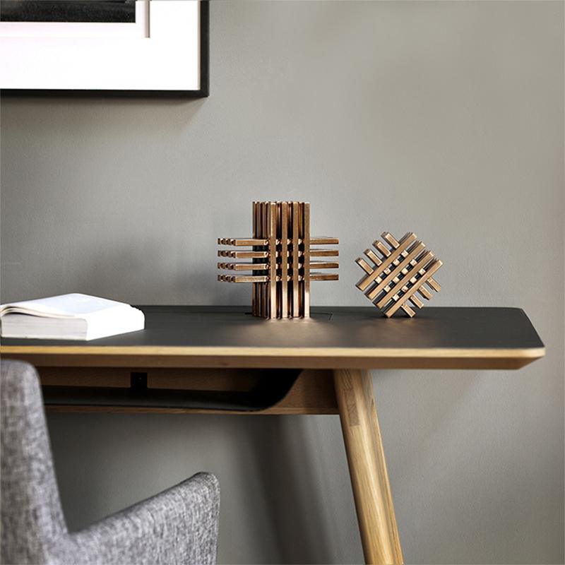 Decoration: Cross-Weilai Concept-Weilai Concept