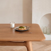 Detail view of Giano Dining Table, Oak with extendable dining table