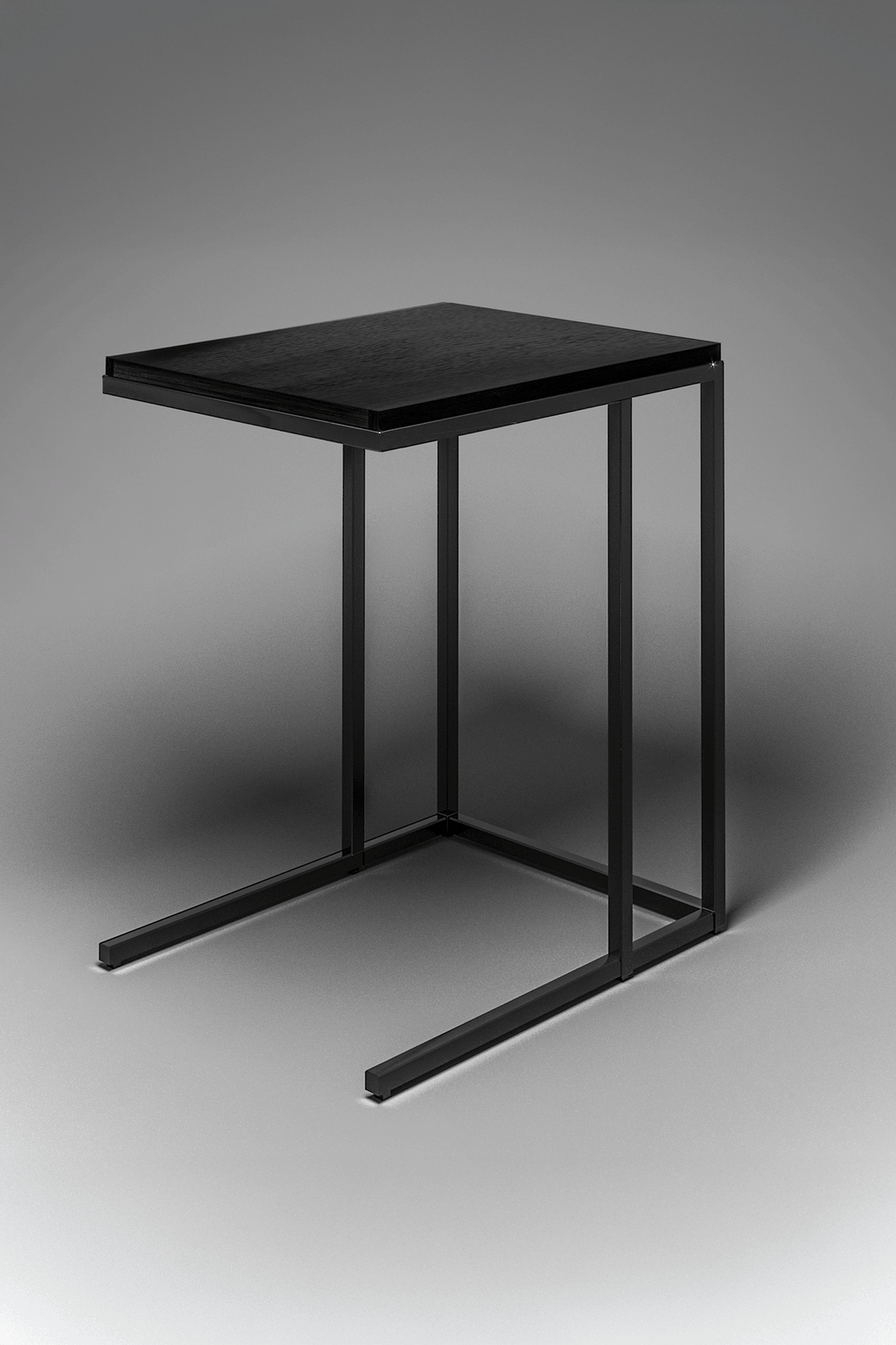 Nebbia Side Table